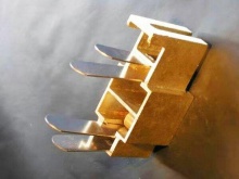 宁夏直双孔刷架,刷架-沧州冀玉电气制造有限公司